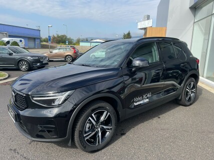 Volvo XC40 B3 MHEV FWD PLUS DARK