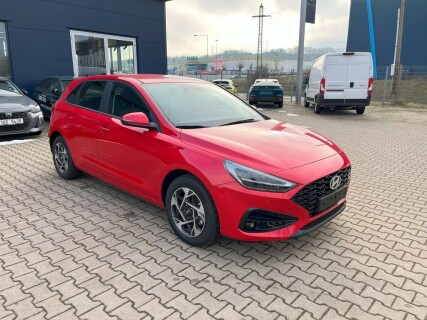 Hyundai i30 HB Family 1.5i MT6