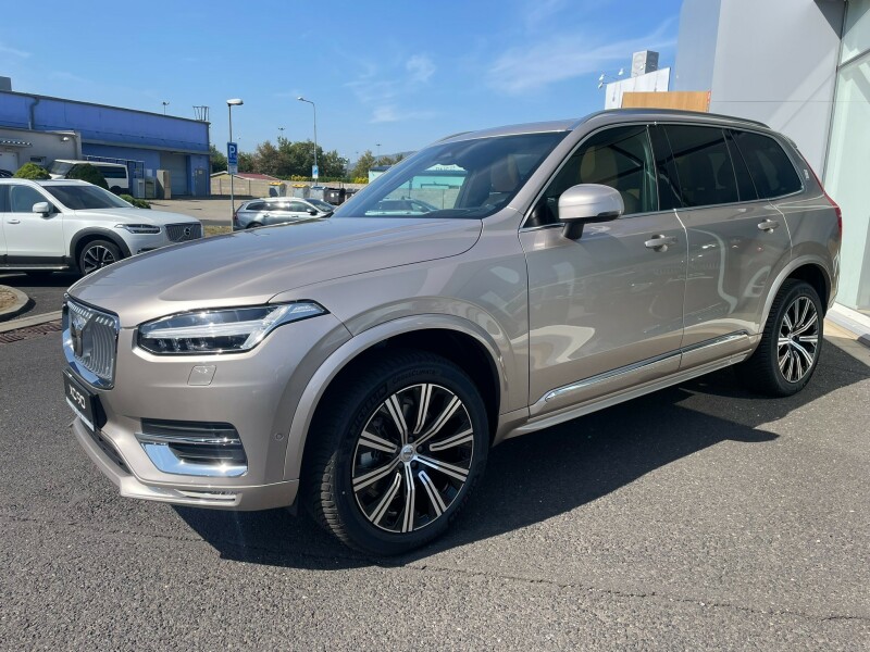 Volvo XC90 ULTIMATE Bright, B6 AWD, 220kW