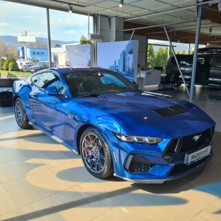 Ford Mustang V8 GT Fastback 5,0 GT 328 kW / 446 k 10st. automatická