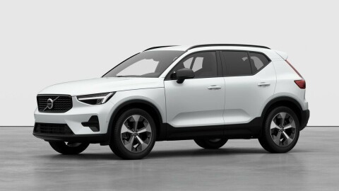 Volvo XC40 Plus,360°, perleť, celoroč.pneu