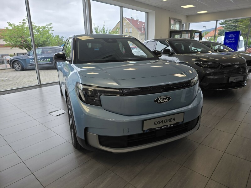 Ford Explorer Explorer Premium SUV 77 kWh,0 PRODLOUŽENÝ DOJEZD 210 kW / 286 k Automatická
