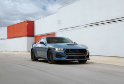 NEW_FORD_MUSTANG_4