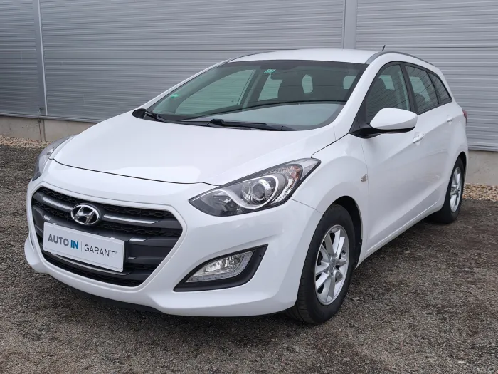 Hyundai i30 1.6 MPi 88kw Trikolor, ČR, 1.maj, serv. kniha