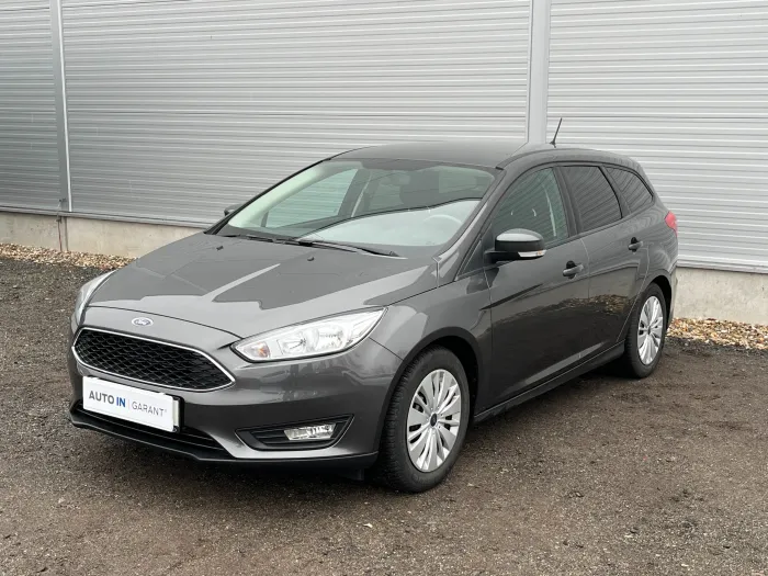 Ford Focus 1.6 77kw, ČR, serv.kniha
