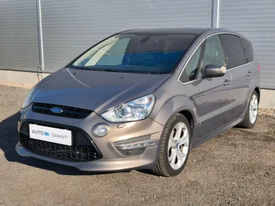 Ford S-MAX 2.2 TDCi 147kW Titanium, tažné, kamera