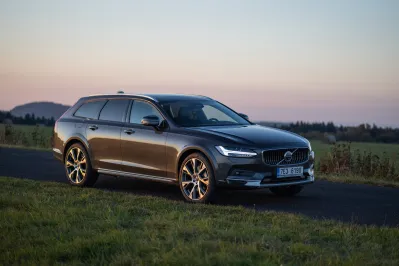 Volvo V90 CC B6(300k) AWD masáž. sedadla