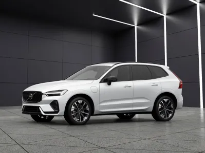 Volvo XC60 ULTRA Dark T6 350k, bílá perleť